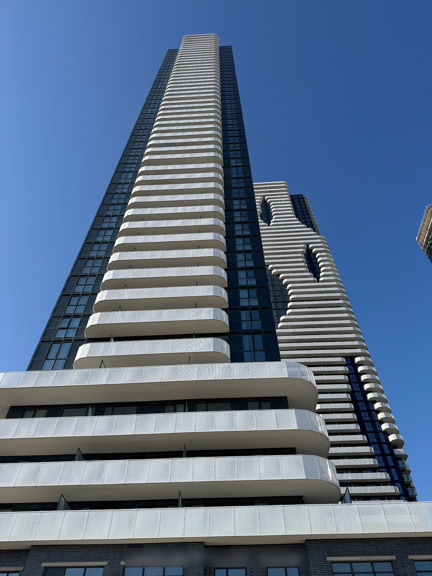 195 Commerce St #4012, Vaughan